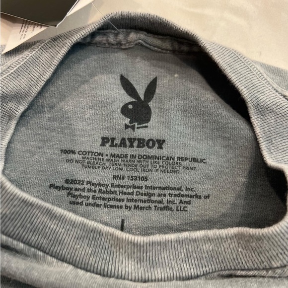 NWT PLAYBOY OVERSIZED T-SHIRT SIZE LARGE - Picture 2 of 3